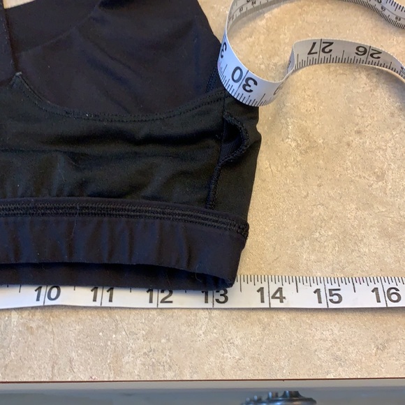 Lululemon black cross strap bra - Picture 4 of 4